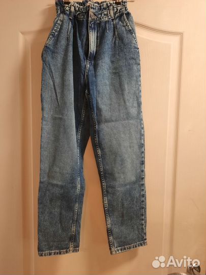 Джинсы новые