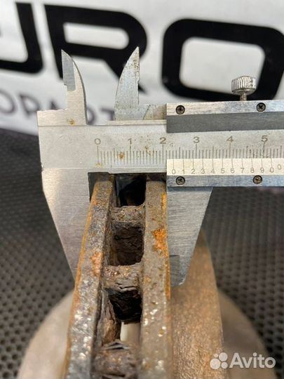 Диск тормозной передний Mitsubishi Galant EA5A