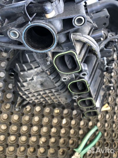 Впускной коллектор Mazda L3VE 2.3