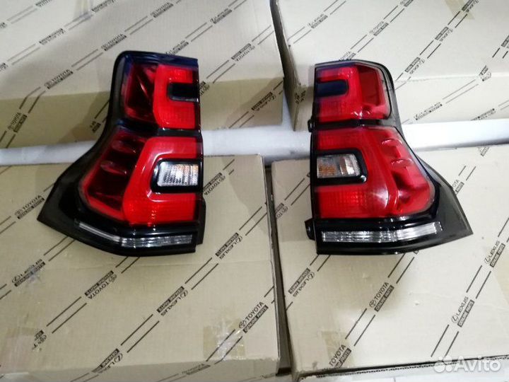 Фонарь Toyota Land Cruiser Prado 150 17-22