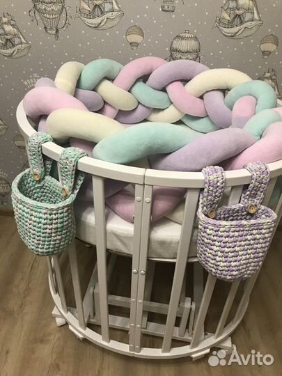 Подвесная вязаная корзинка