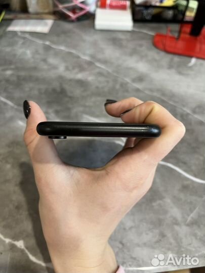 iPhone Xr, 128 ГБ