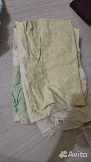 Бортики и постельное белье в кроватку