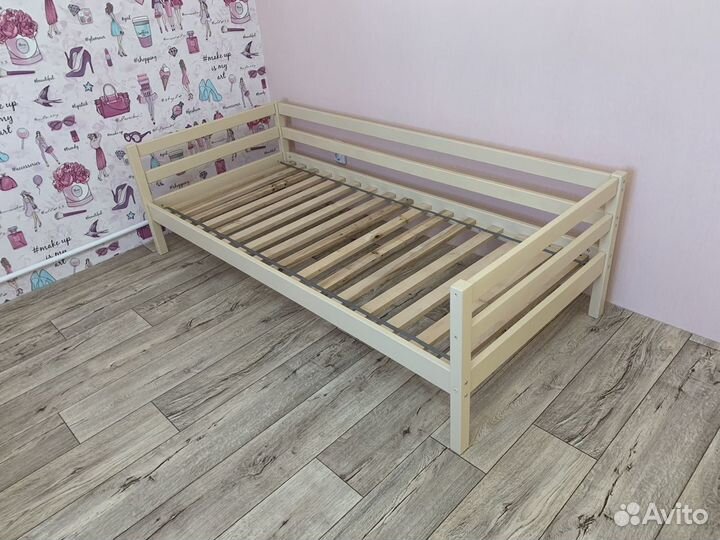 Детская кровать из массива березы
