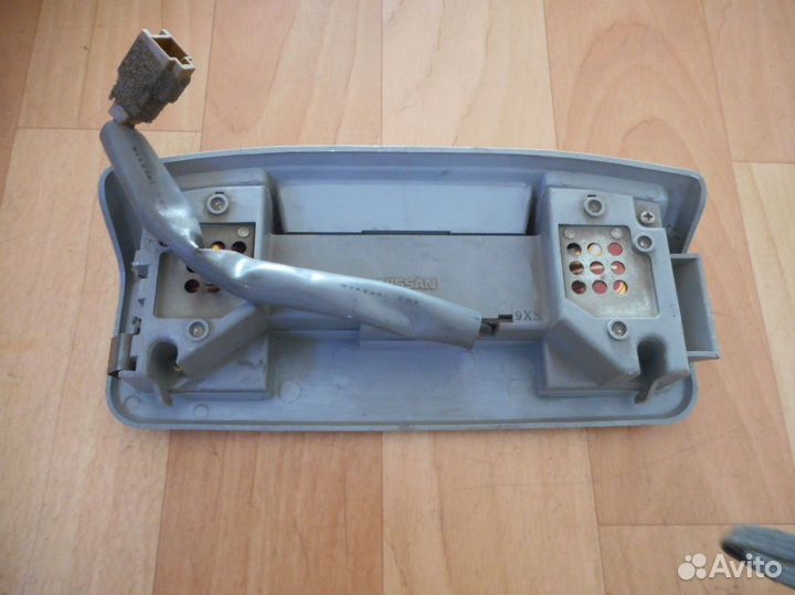 Плафон салонный Nissan Maxima (88-94 года) J30