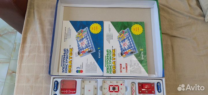 Электронный конструктор Знаток