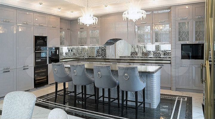 3-к. апартаменты, 180 м², 25/27 эт.