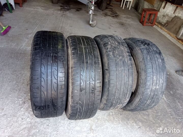 Dunlop DSX 215/60 R17
