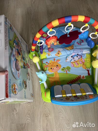Развивающий коврик для малышей с пианино