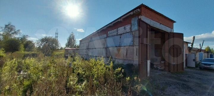 Гараж, > 30 м²