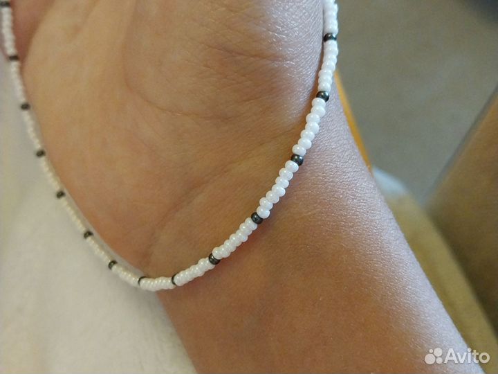 Женский красивый чокер из бисера