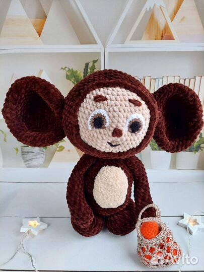 Вязаная игрушка Чебурашка
