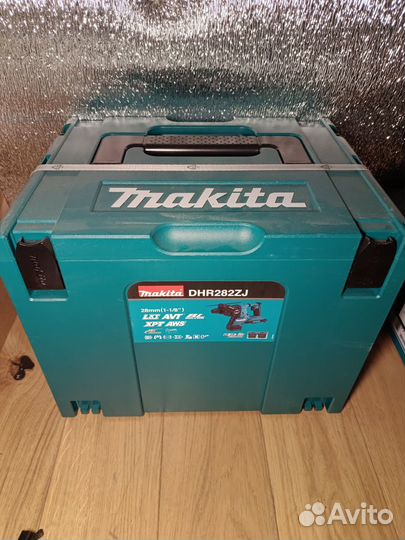 Аккумуляторный перфоратор makita