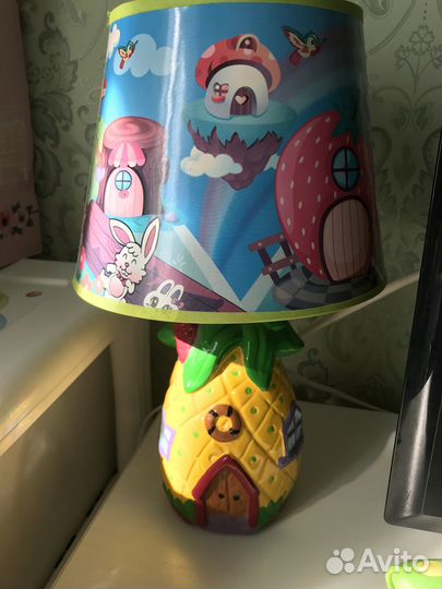 Лампа настольная