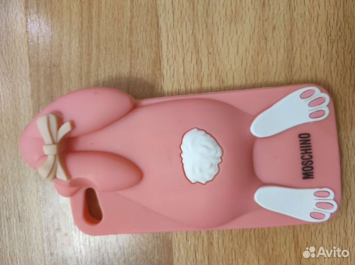 Чехлы на iPhone 7