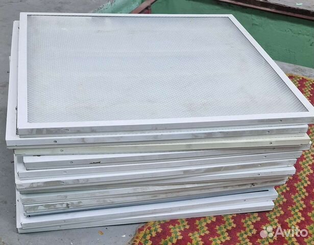 Светодиодный светильник армстронг