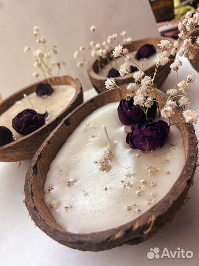 Свечи из кокосового воска в кокосе