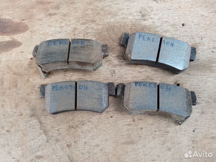 Колодки тормозные задние на Сан Енг Рекстон II 07г