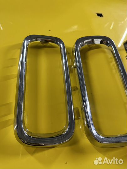 Решетка радиатора на jeep renegade