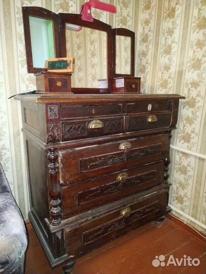 Комод старинный