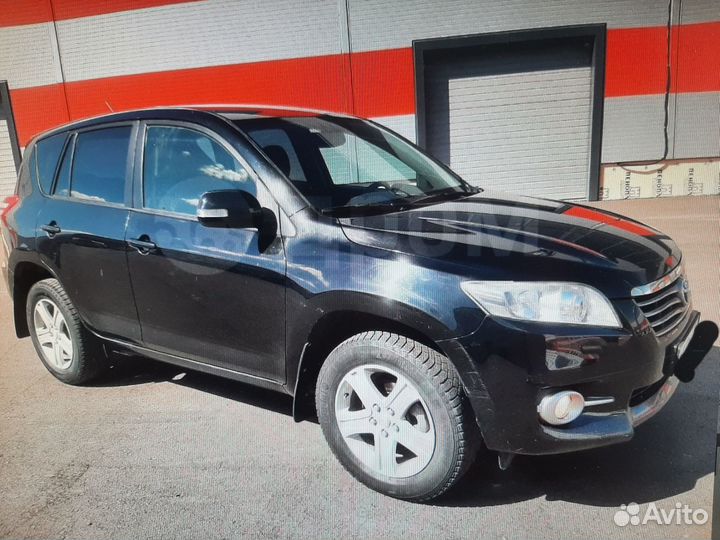 Уплотнитель капота Vanguard/Toyota RAV4, 30