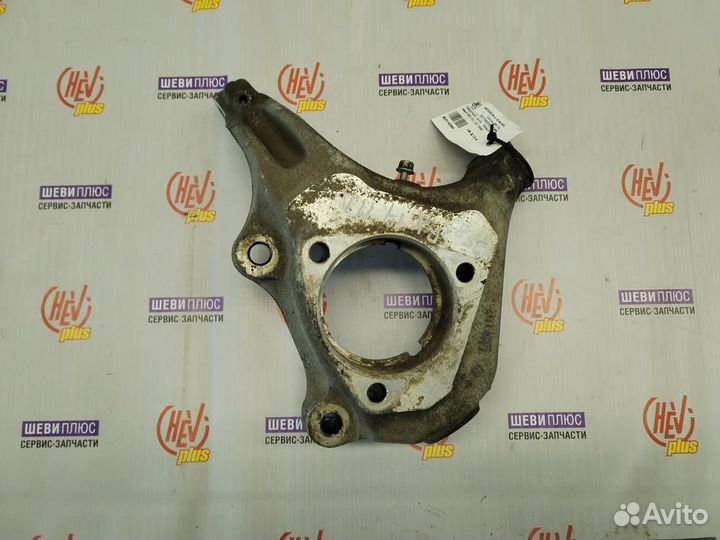 Кулак поворотный левый, передний Cadillac SRX