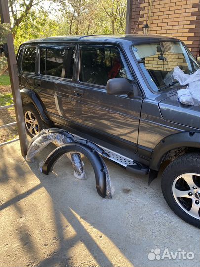 Тюнинг на Ваз 2131 Нива- 5 дв Накладки-фендеры