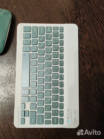 Клавиатура беспроводная с мышкой