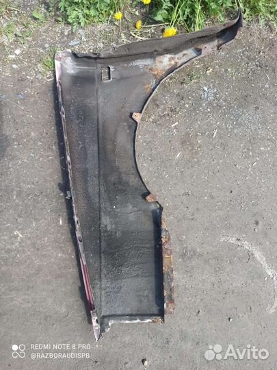 Крыло переднее правое passat b3