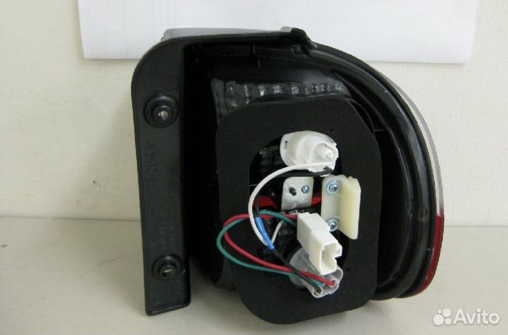 Стоп новый Hyundai starex 2006 год