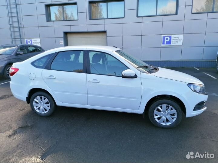 LADA Granta, 2023