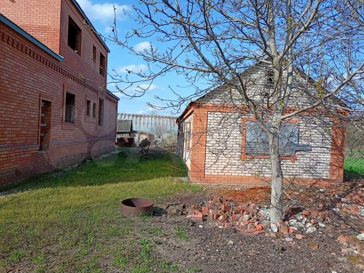 Дом 300 м² на участке 15 сот.