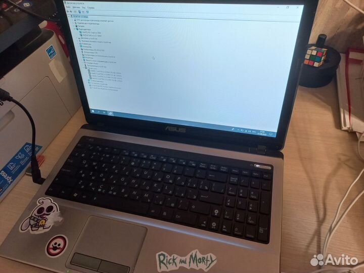 Ноутбук asus