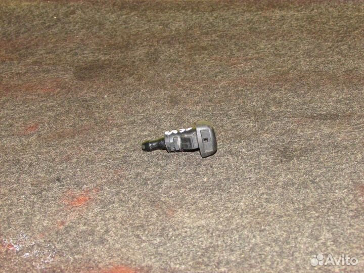 Форсунка омывателя лобового стекла Hyundai ix35