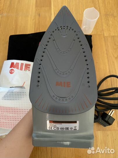 Утюг с отпаривателем MIE
