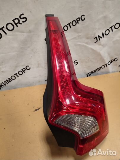 Фонарь задний правый Вольво V60 Volvo V60