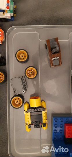 Детали детского конструктора