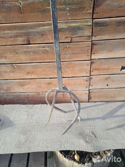 Корнеудалитель