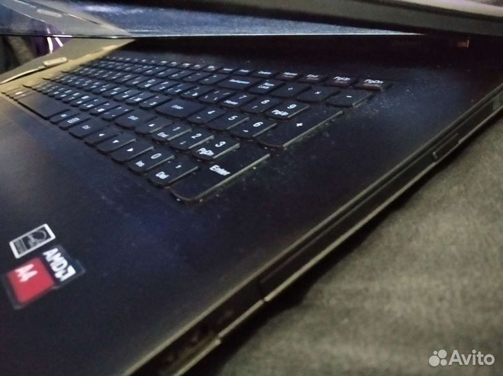 Ноутбук Lenovo G70 17.3HD+Дисплей