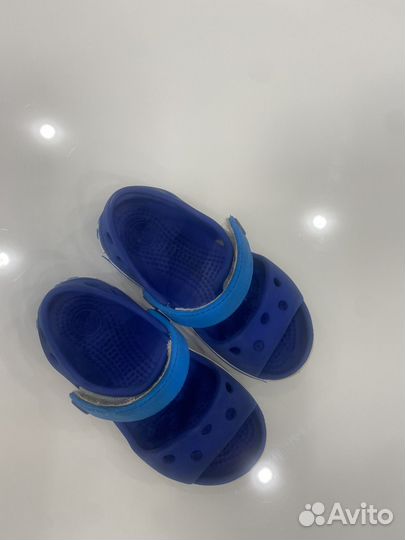 Сандали crocs c8