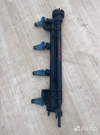 Топливная рампа Hyundai Sonata G4JP 2005