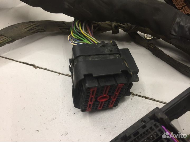 Электропроводка под капот (Jaguar XJ)