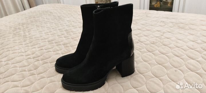 Ботильоны натуральная замша 41