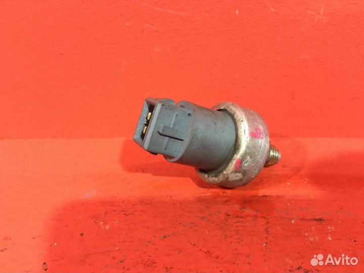 Датчик давления масла гидроусилителя Ford Fiesta 5
