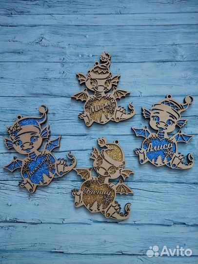 Новогодние игрушки