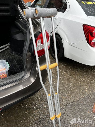 Костыли подмышечные