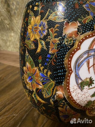 Антикварная ваза с японской карикатурой, Сацума