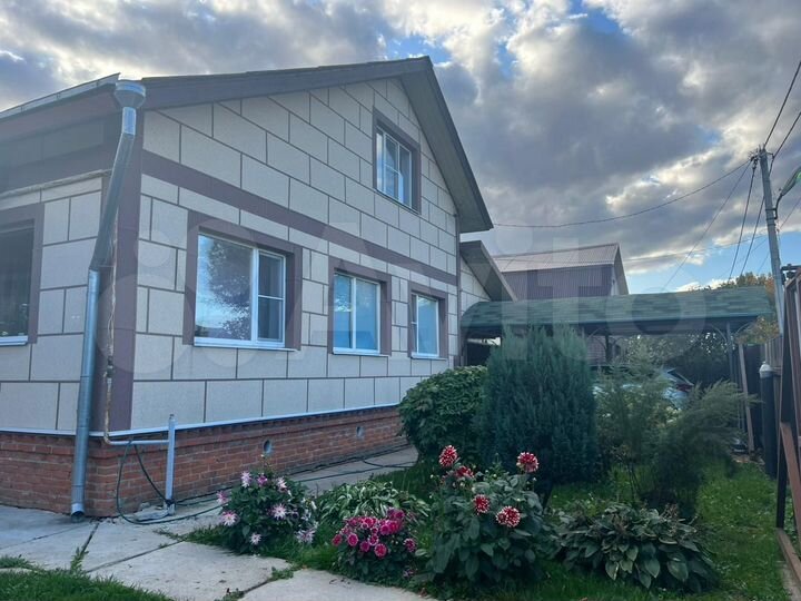 Дом 170,6 м² на участке 15 сот.