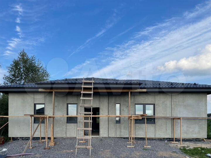 Дом 169 м² на участке 7,5 сот.