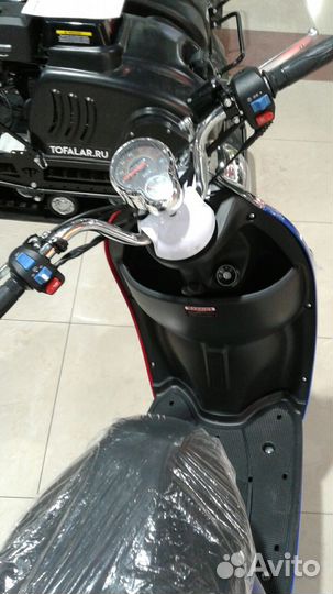 Скутер Vento Retro 49.0CC Франция (фактически 150)